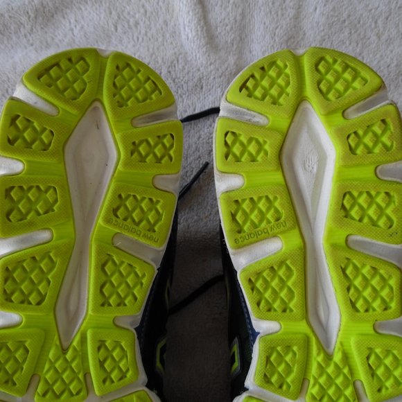 size 10.5 mens new balance running 750v2 shoes worn once :) no insoles - Picture 14 of 16